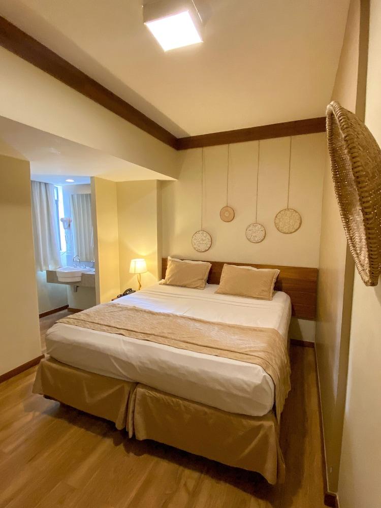 Magna Hotel 4*